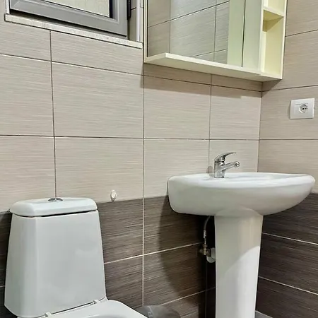 Expert * Sarandë